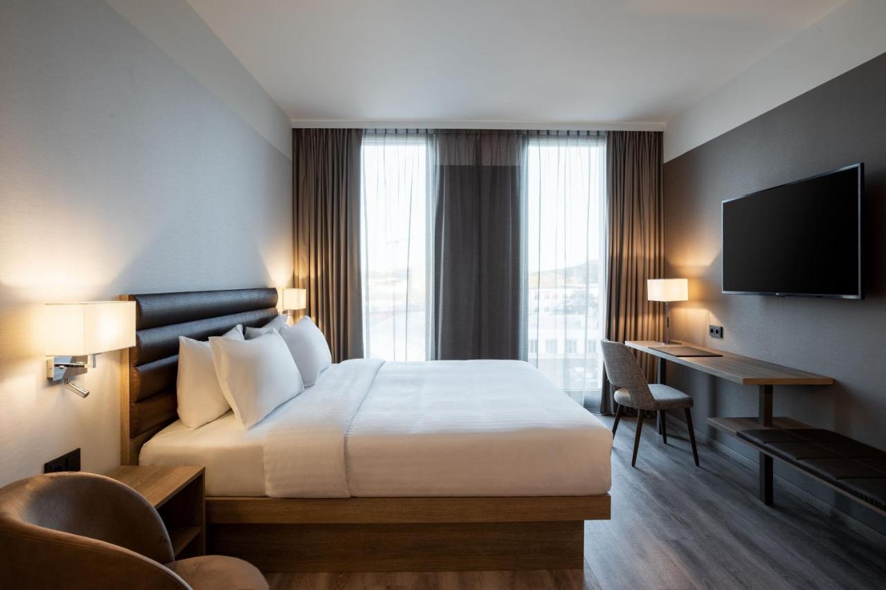 Ac Hotel By Marriott Wuerzburg 외부 사진